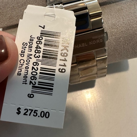 Michael Kors Gold Watch— BRAND NEW! - Picture 2 of 4